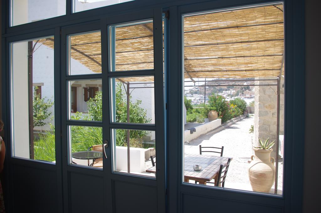 Villa Patmos Netia Skála Kamer foto